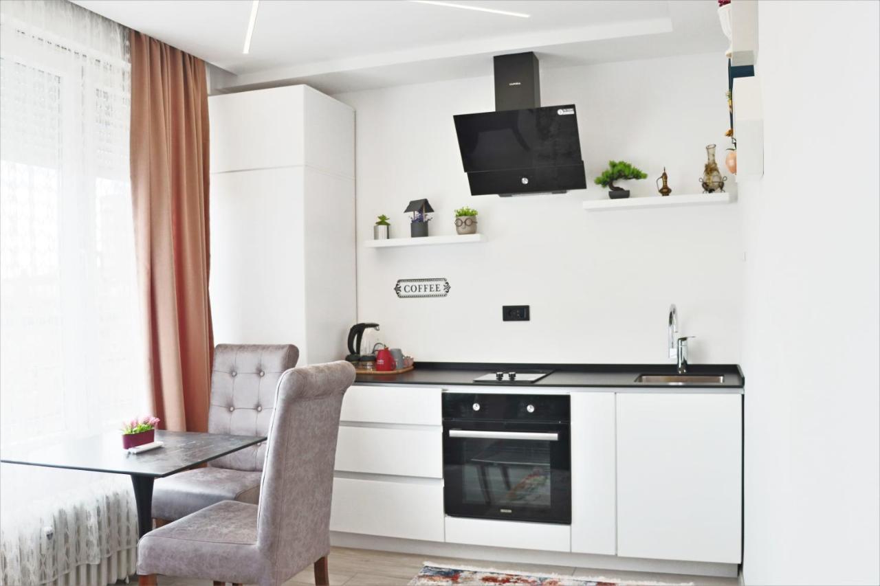 Cozy Apartment In Pristina Exteriör bild